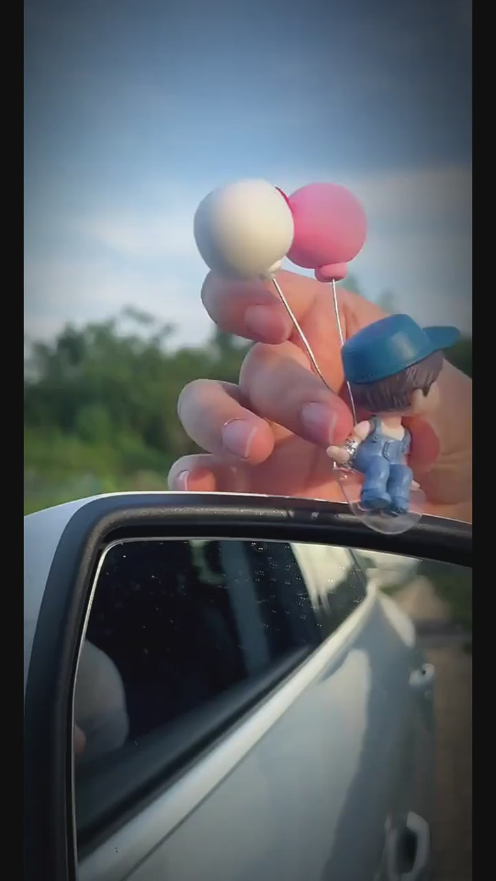 Cute Cartoon Couples Car Decoration Accessories Romantic Figurines Balloon Ornament Auto Interior Dashboard Accessories Gifts